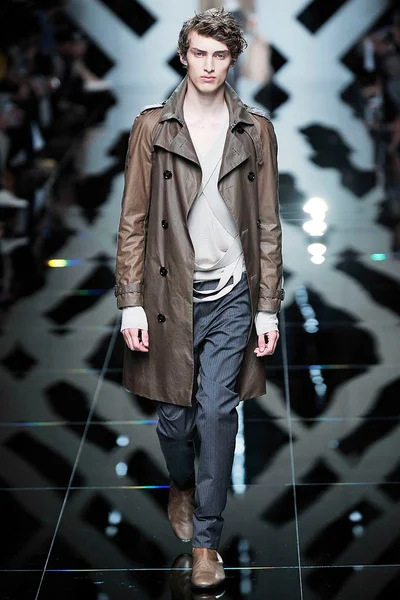 Look 1